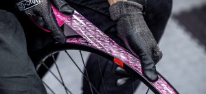 Páska MUC-OFF TUBELESS RIM TAPE 10 m - rôzne šírky (1)