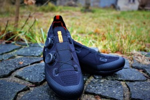 Tretry DMT KR0 Black/Black 2 (1)