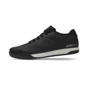 Tretry GIRO Latch Black