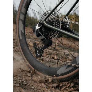 Přehazovačka SRAM Red AXS XPLR E1 3 (2)