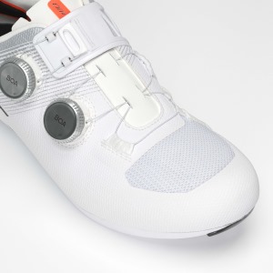DMT KR0 EVO 2025 Black_Silver_5 (4)