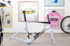 Rámová súprava BMC Teammachine R 01 Off-White / Carbon veľ. 54 Promo