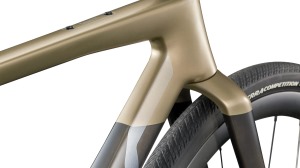 bmc-2027-kaius-01-three-gravel-bike-black-4_1800x1800 (3)