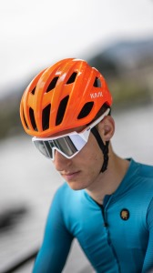 Přilba KASK Mojito Orange Fluo 3 (3)