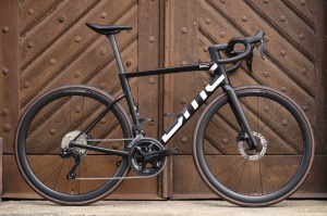 Cestný bicykel BMC Teammachine SLR 01 Seven Black Carbon 54