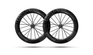 Zapletené kolesá LIGHTWEIGHT FERNWEG 85 EVO PRE D 20/20 Schwarz ED