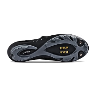 Tretry DMT KM4 Black/Black 6 (6)